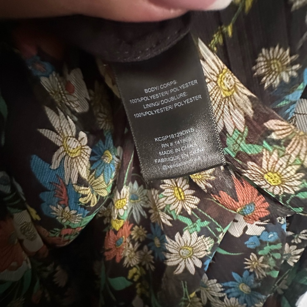 Kendall & Kylie Floral Dress - Picture 5 of 8